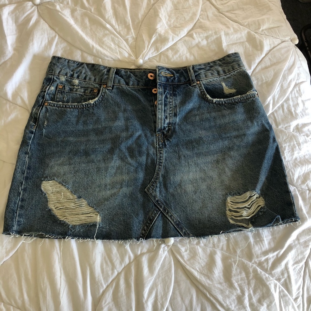 Zara classic jean skirt size Large
